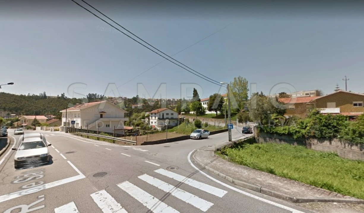 Terreno para Venda em Fânzeres e São Pedro da Cova Foto 3