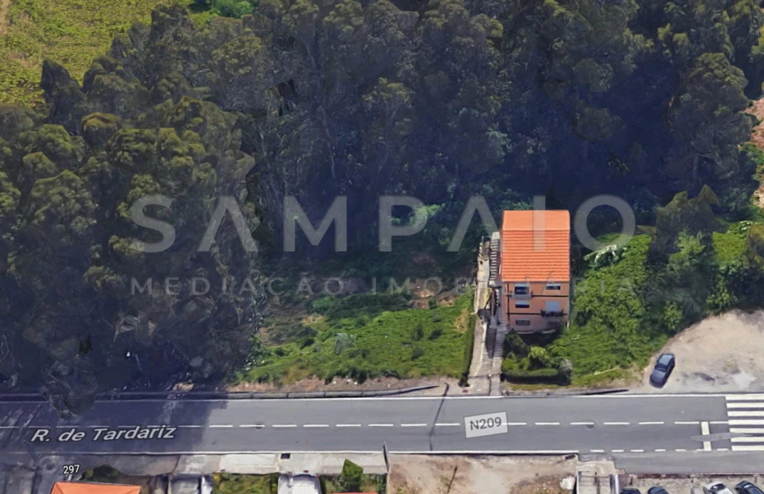 Terreno para Venda em Fânzeres e São Pedro da Cova Foto 2