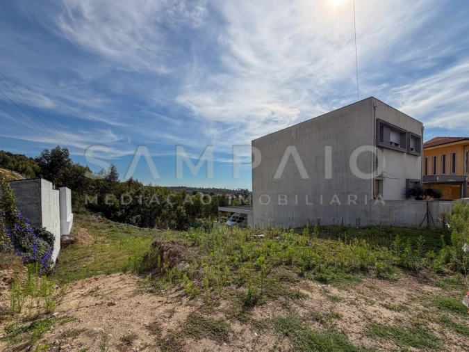Terreno para Venda em Fânzeres e São Pedro da Cova Foto 2
