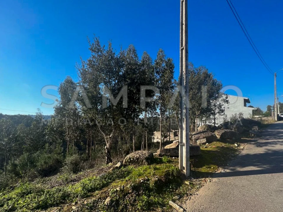 Terreno para Venda em Fânzeres e São Pedro da Cova Foto 6