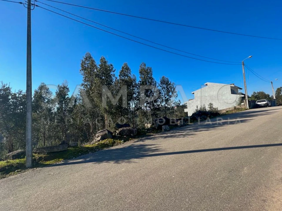 Terreno para Venda em Fânzeres e São Pedro da Cova Foto 7