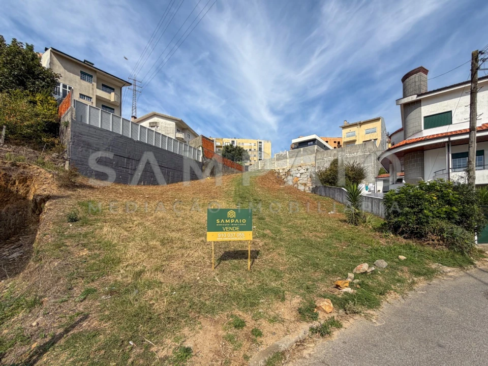 Terreno para Venda em Fânzeres e São Pedro da Cova Foto 5
