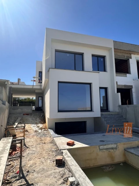 Moradia T3 para Venda em Ericeira