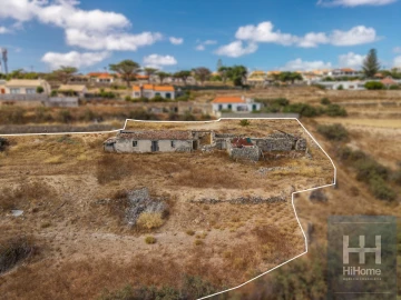 Terreno para Venda em Porto Santo