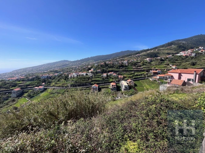 Terreno para Venda em Calheta Foto 3