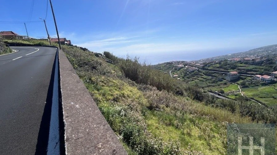 Terreno para Venda em Calheta