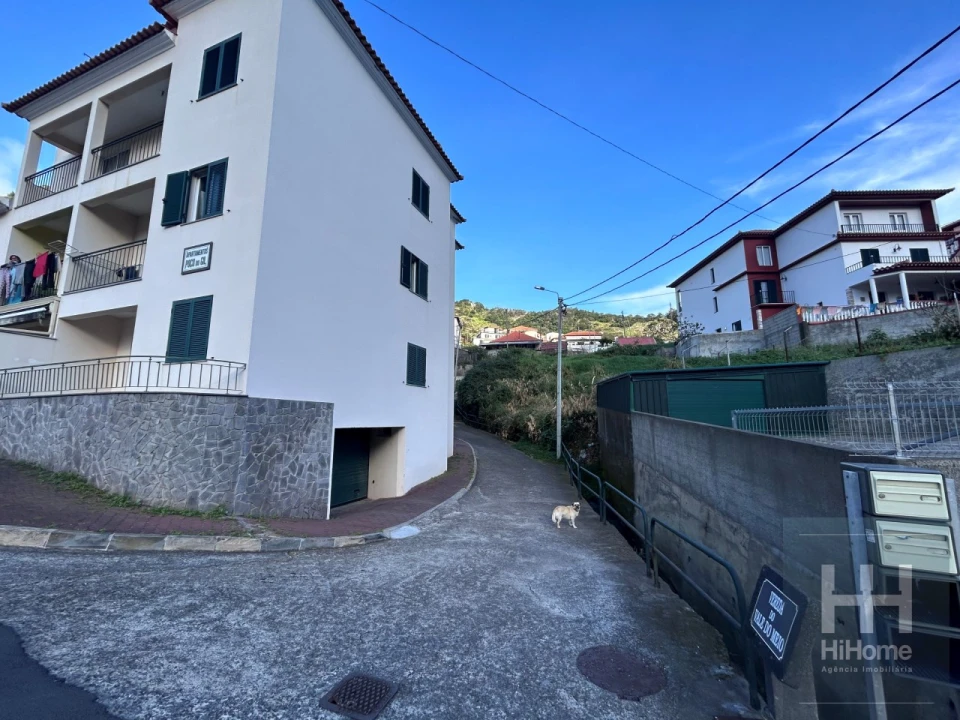 Terreno para Venda em Machico Foto 1