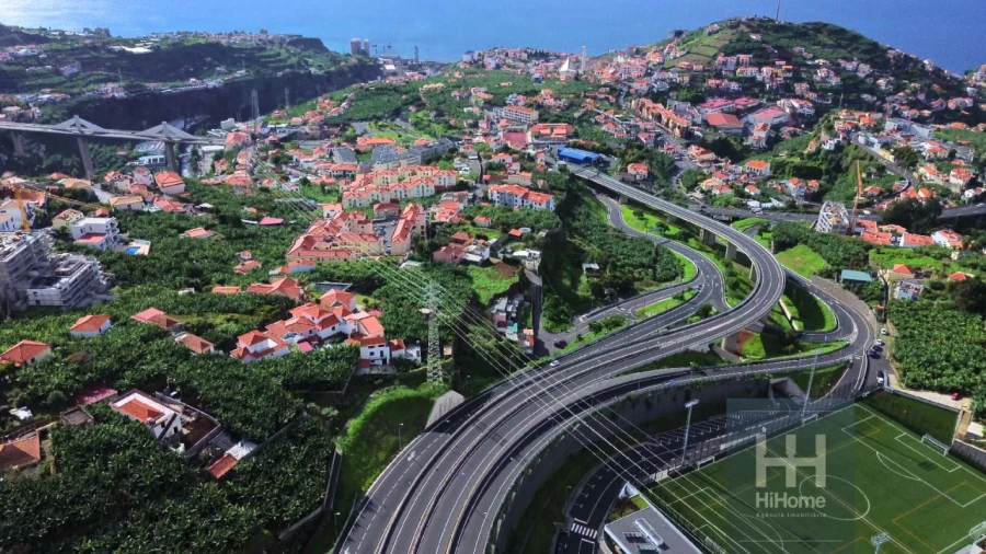 Terreno para Venda em Camara de Lobos Foto 4