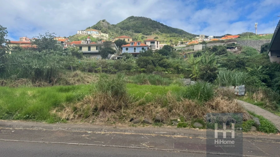 Terreno para Venda em Machico Foto 2