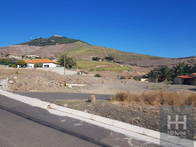 Terreno para Venda em Porto Santo Foto 1