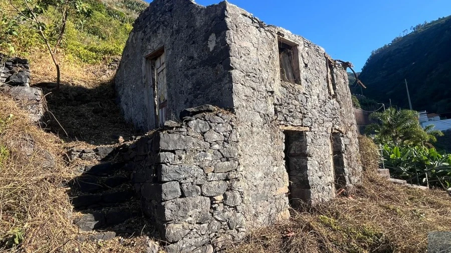 Terreno para Venda em Madalena do Mar