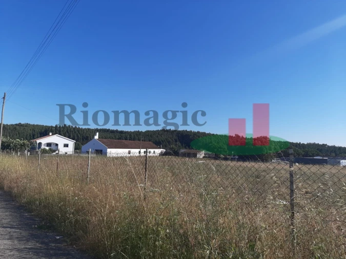 Terreno para Venda em Alcanede Foto 3