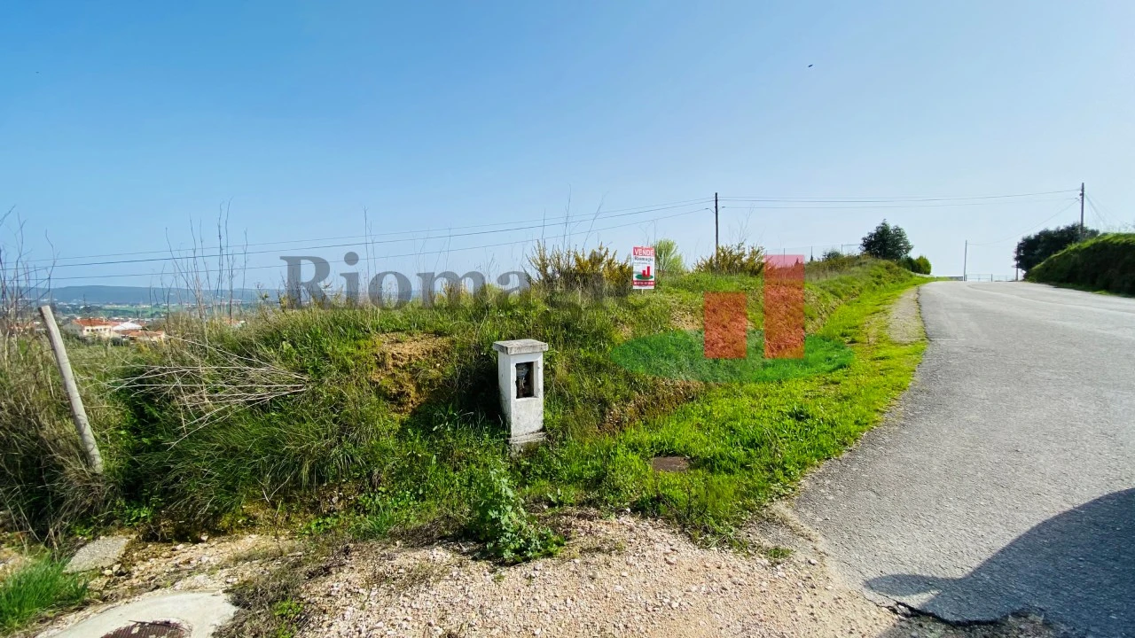 Terreno para Venda em São João Baptista e Santa Maria dos Olivais Foto 5