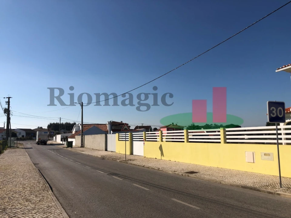 Terreno para Venda em Aveiras de Cima Foto 6