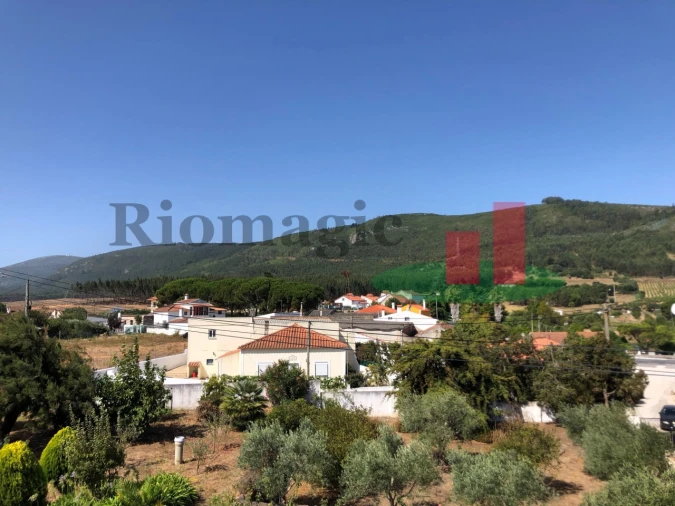 Terreno para Venda em Alcoentre Foto 6