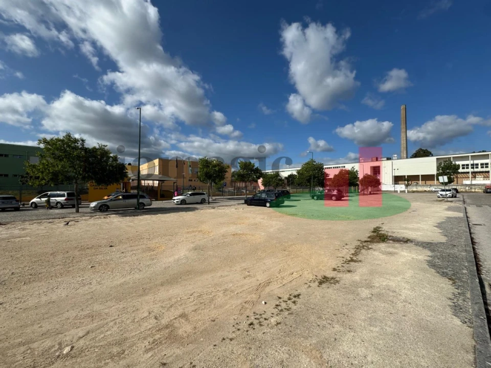 Terreno para Venda em Rio Maior Foto 1