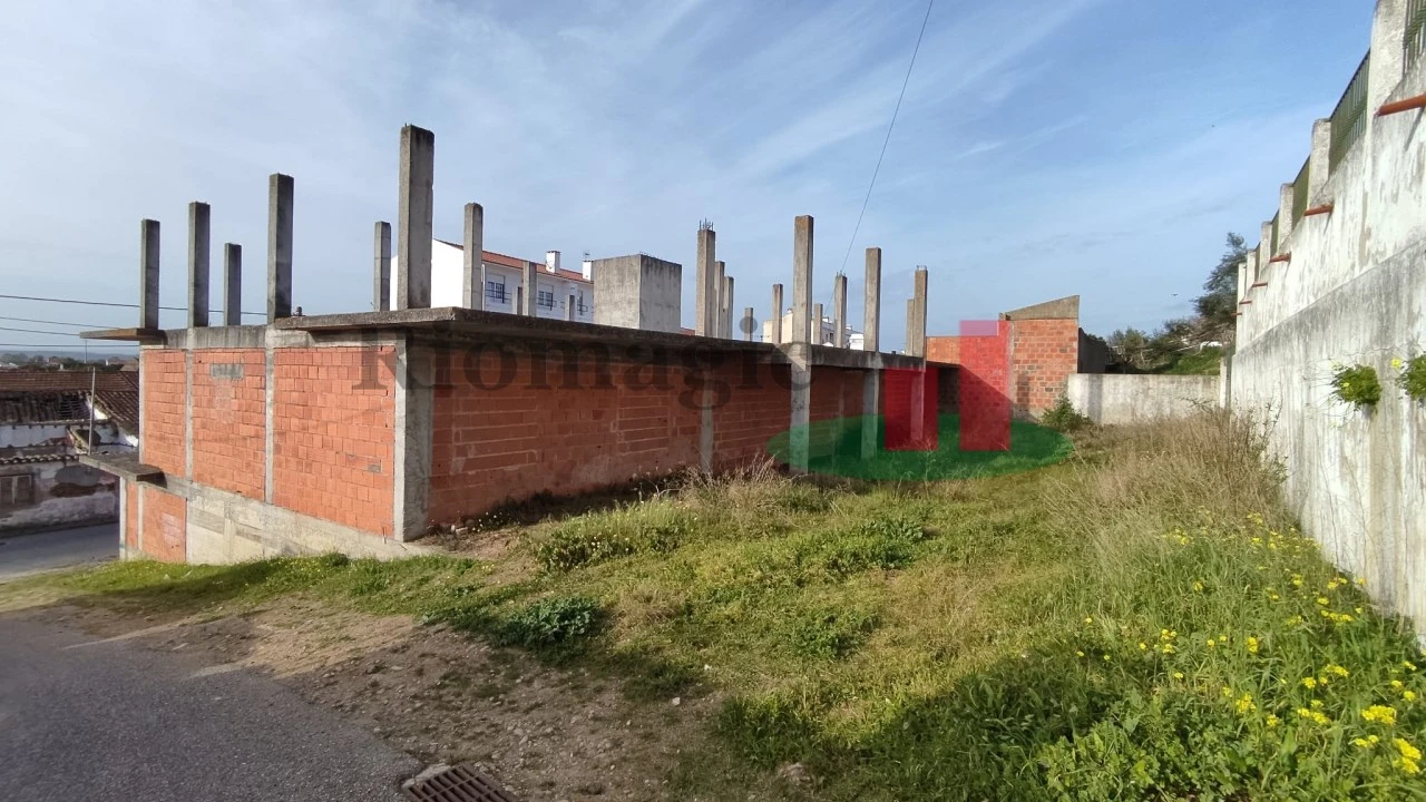 Terreno para Venda em Chamusca e Pinheiro Grande Foto 2