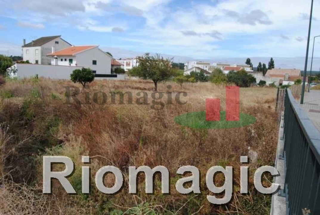 Terreno para Venda em Rio Maior Foto 1