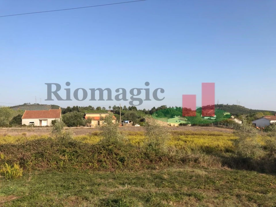 Terreno para Venda em Alcoentre Foto 7