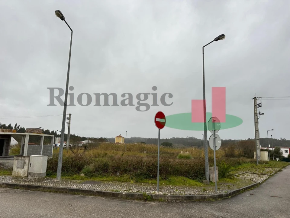 Terreno para Venda em Tornada e Salir do Porto Foto 5