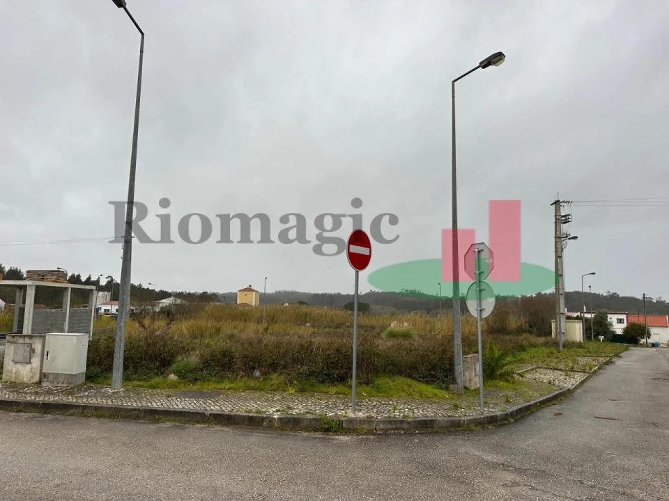 Terreno para Venda em Tornada e Salir do Porto Foto 6