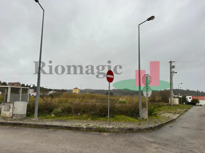 Terreno para Venda em Tornada e Salir do Porto Foto 6