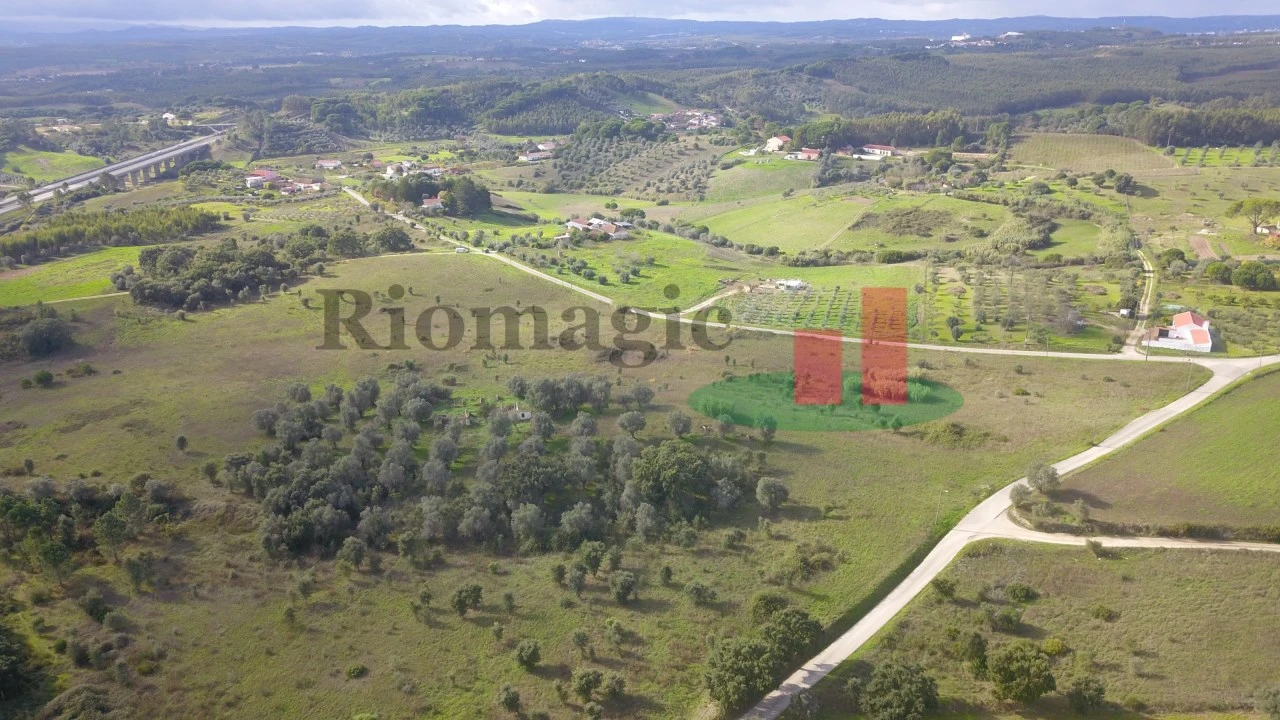 Terreno para Venda em São João da Ribeira e Ribeira de São João Foto 1