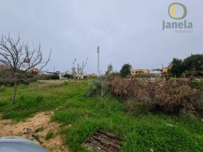 Terreno para Venda em Faro (Sé e São Pedro) Foto 2