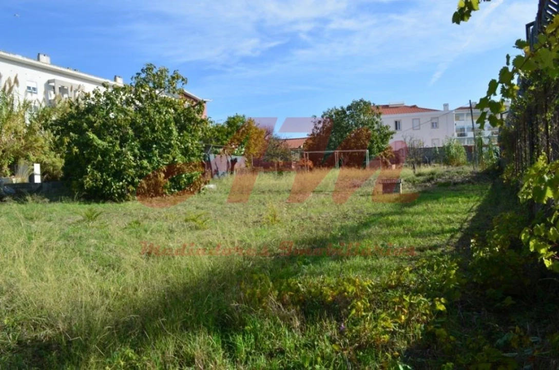 Terreno para Venda em Ajuda Foto 1