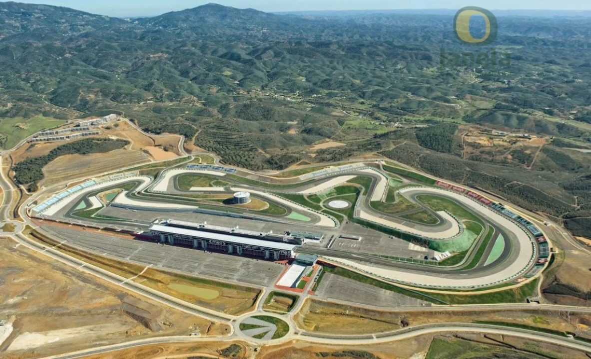 Terreno para Venda em Mexilhoeira Grande Foto 3