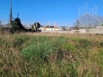 Terreno para Venda em Campanhã