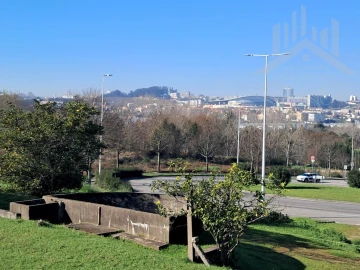 Terreno para Venda em Campanhã