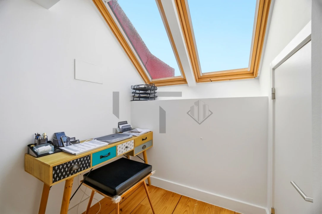 Apartamento T4 para Venda em Campo de Ourique Foto 54