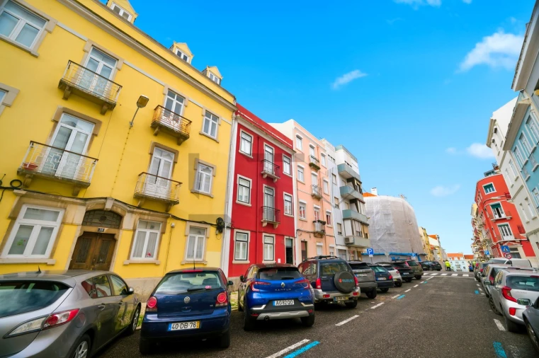 Apartamento T4 para Venda em Campo de Ourique Foto 4