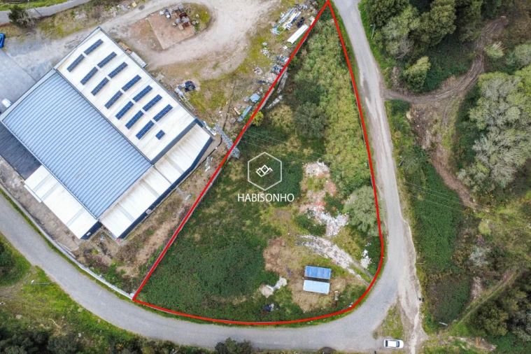 Terreno para Venda em Fânzeres e São Pedro da Cova Foto 9