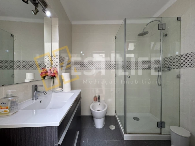 Moradia T1 para Venda em Marvila Foto 10