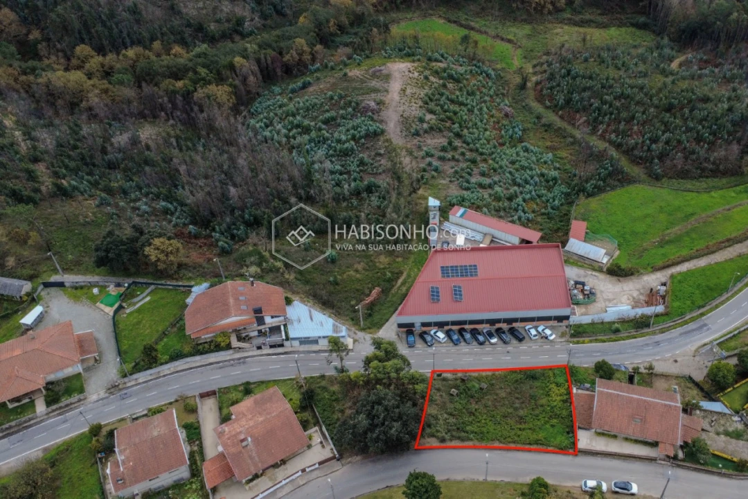 Terreno para Venda em Foz do Sousa e Covelo Foto 5