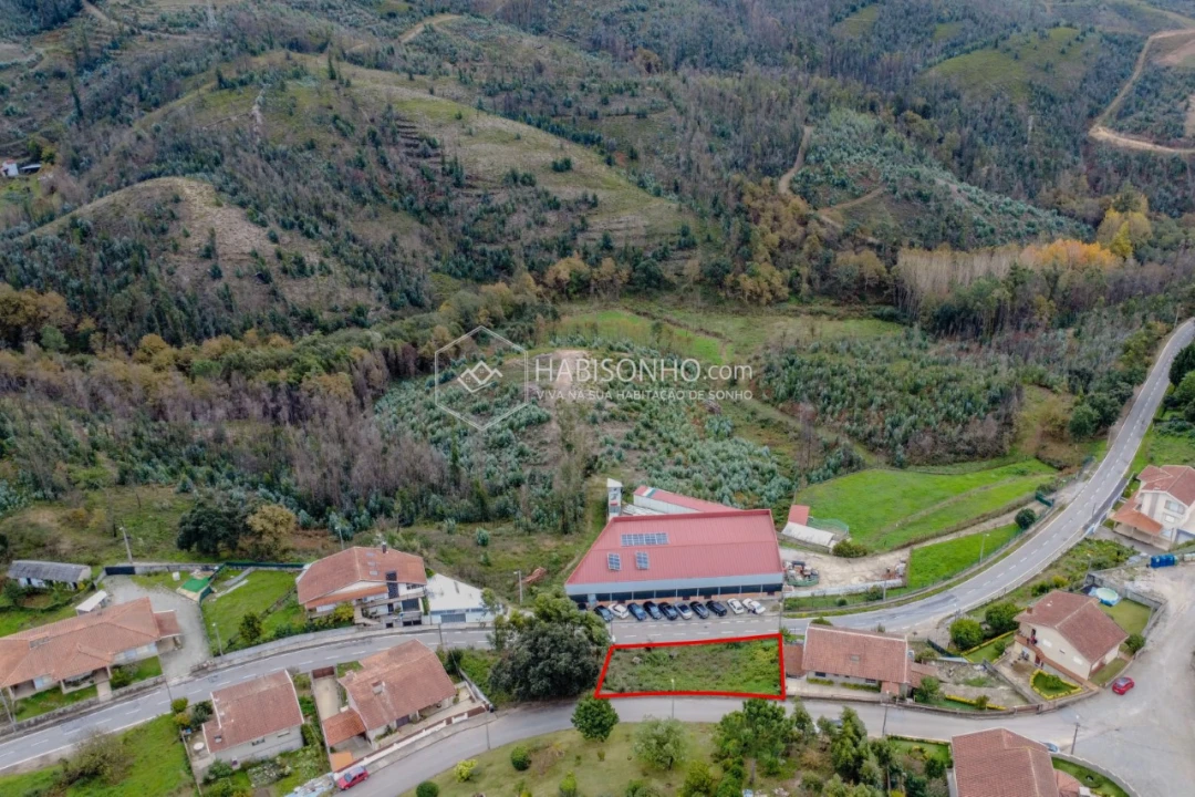 Terreno para Venda em Foz do Sousa e Covelo Foto 7