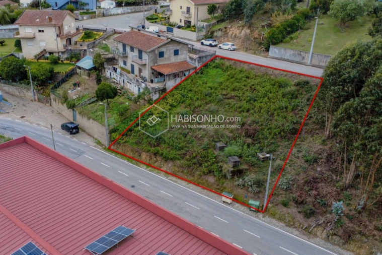 Terreno para Venda em Foz do Sousa e Covelo Foto 2