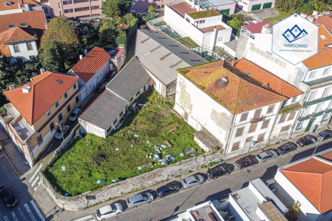Terreno para Venda em Cedofeita, Santo Ildefonso, Sé, Miragaia, São Nicolau e Vitória Foto 1