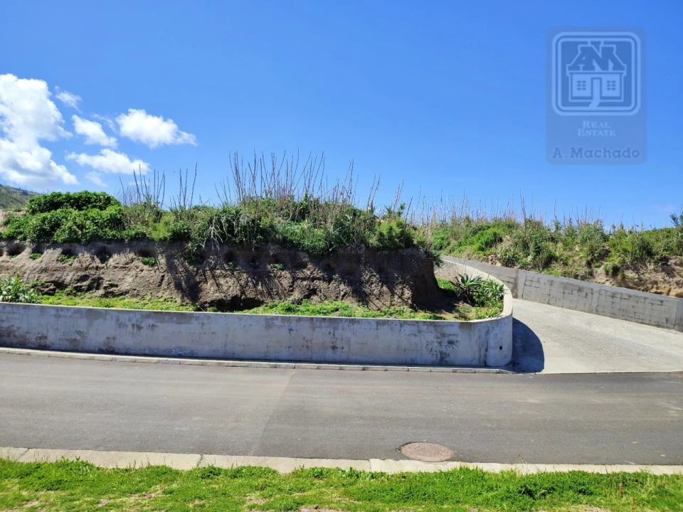 Terreno para Venda em Mosteiros Foto 9
