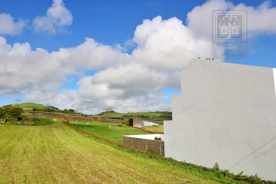 Terreno para Venda em Fajã de Cima Foto 7