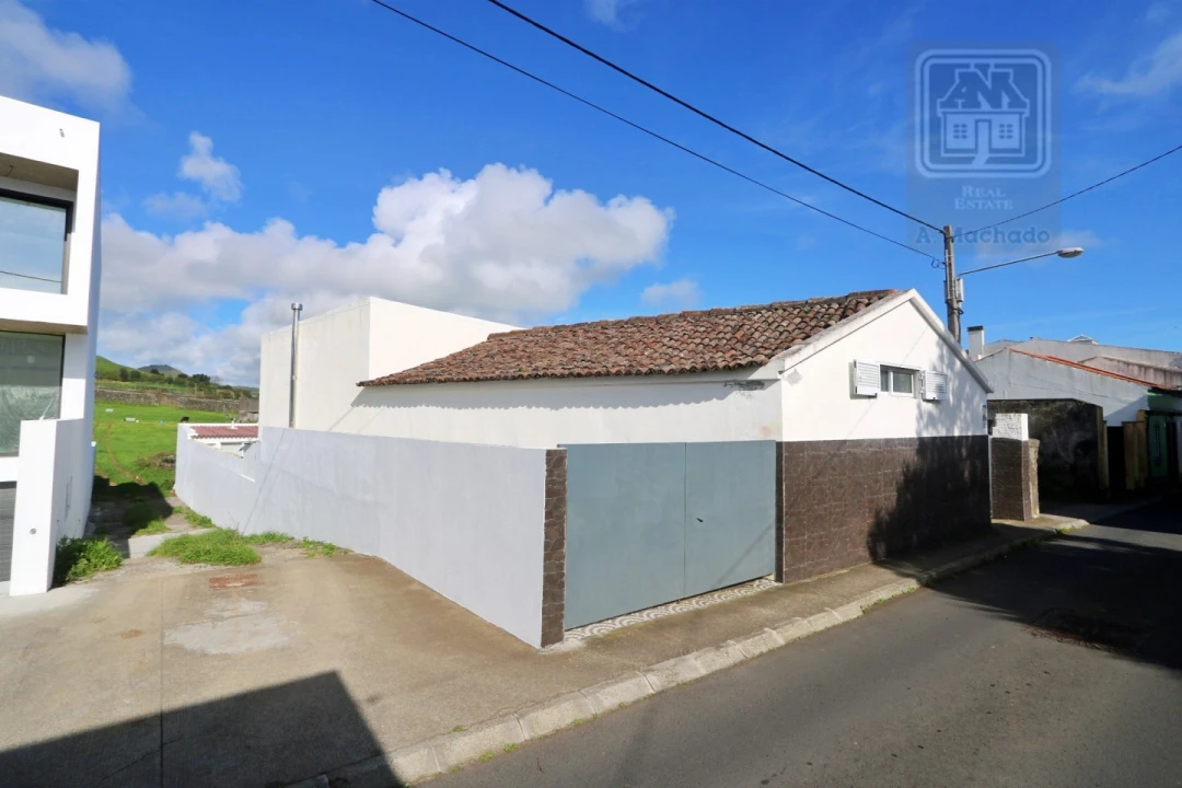 Terreno para Venda em Fajã de Cima Foto 9