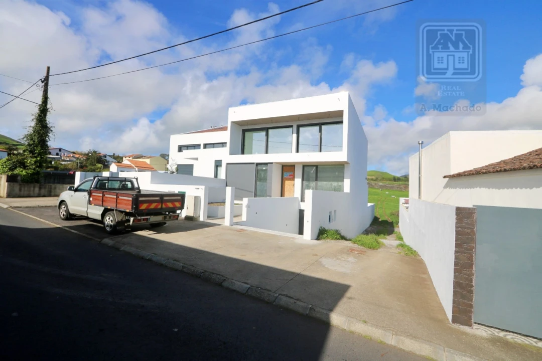 Terreno para Venda em Fajã de Cima Foto 11