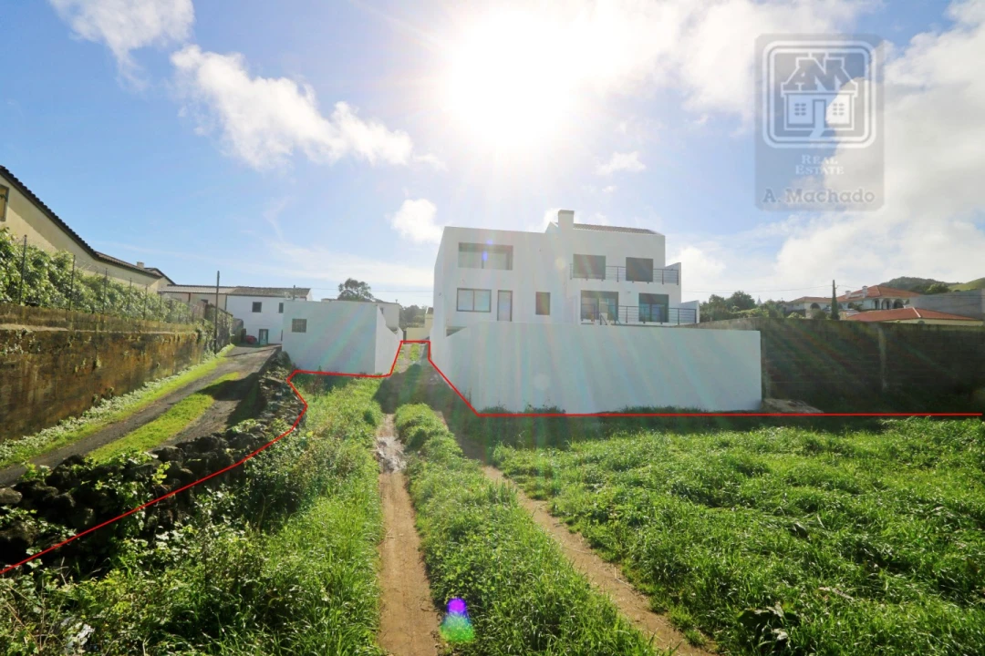 Terreno para Venda em Fajã de Cima Foto 13