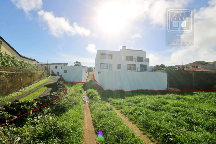 Terreno para Venda em Fajã de Cima Foto 13
