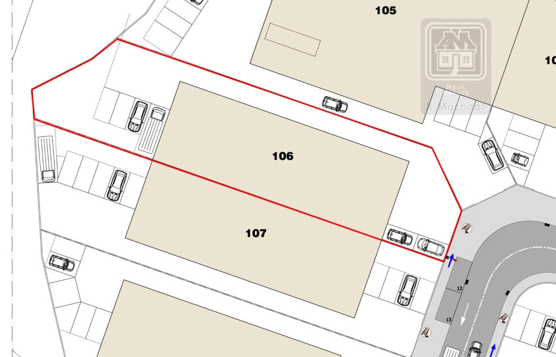 Terreno Comércio / Armazém para Venda em Cabouco Foto 1
