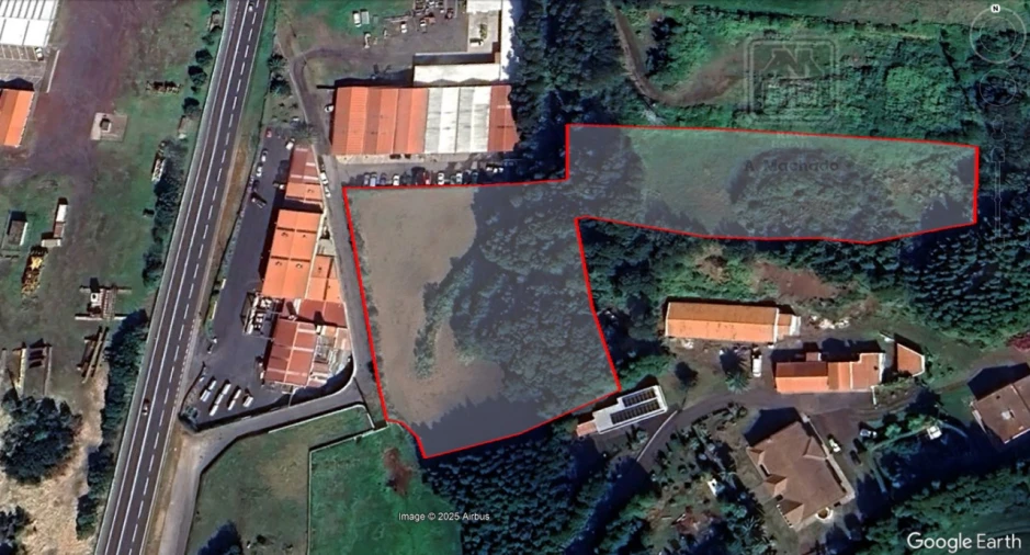 Terreno para Venda em Pico da Pedra Foto 4