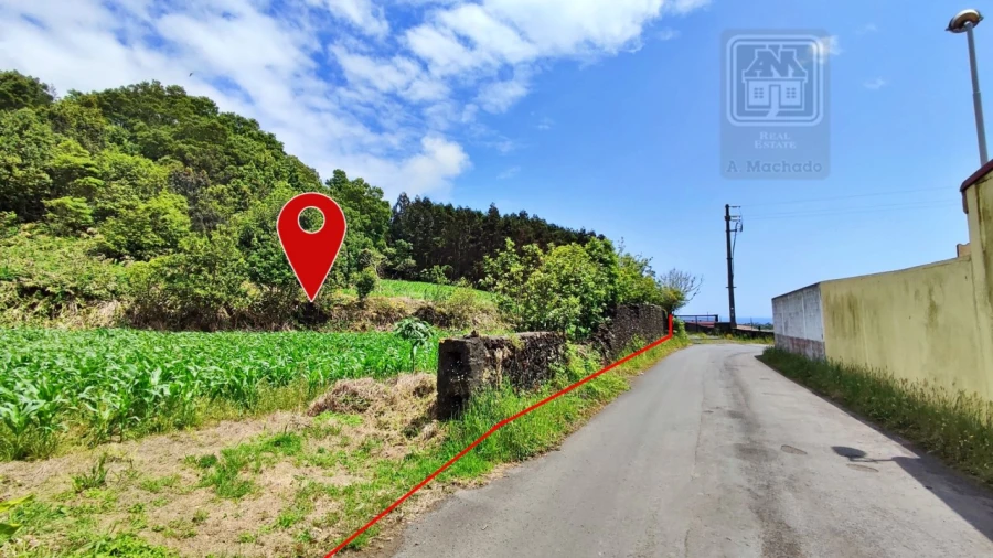 Terreno para Venda em Pico da Pedra Foto 9