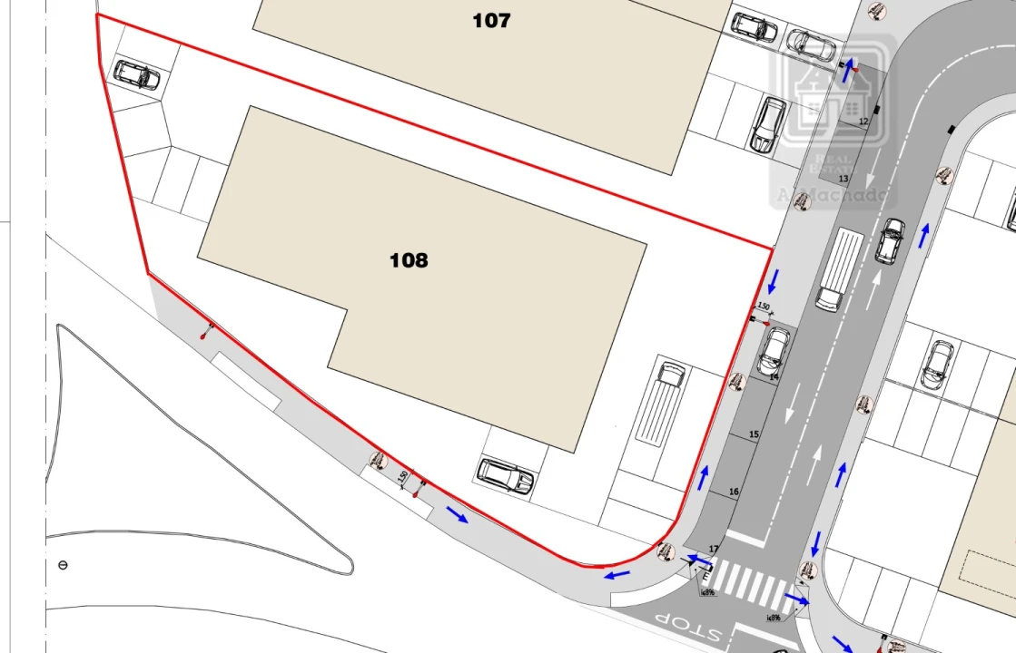 Terreno Comércio / Armazém para Venda em Cabouco Foto 1